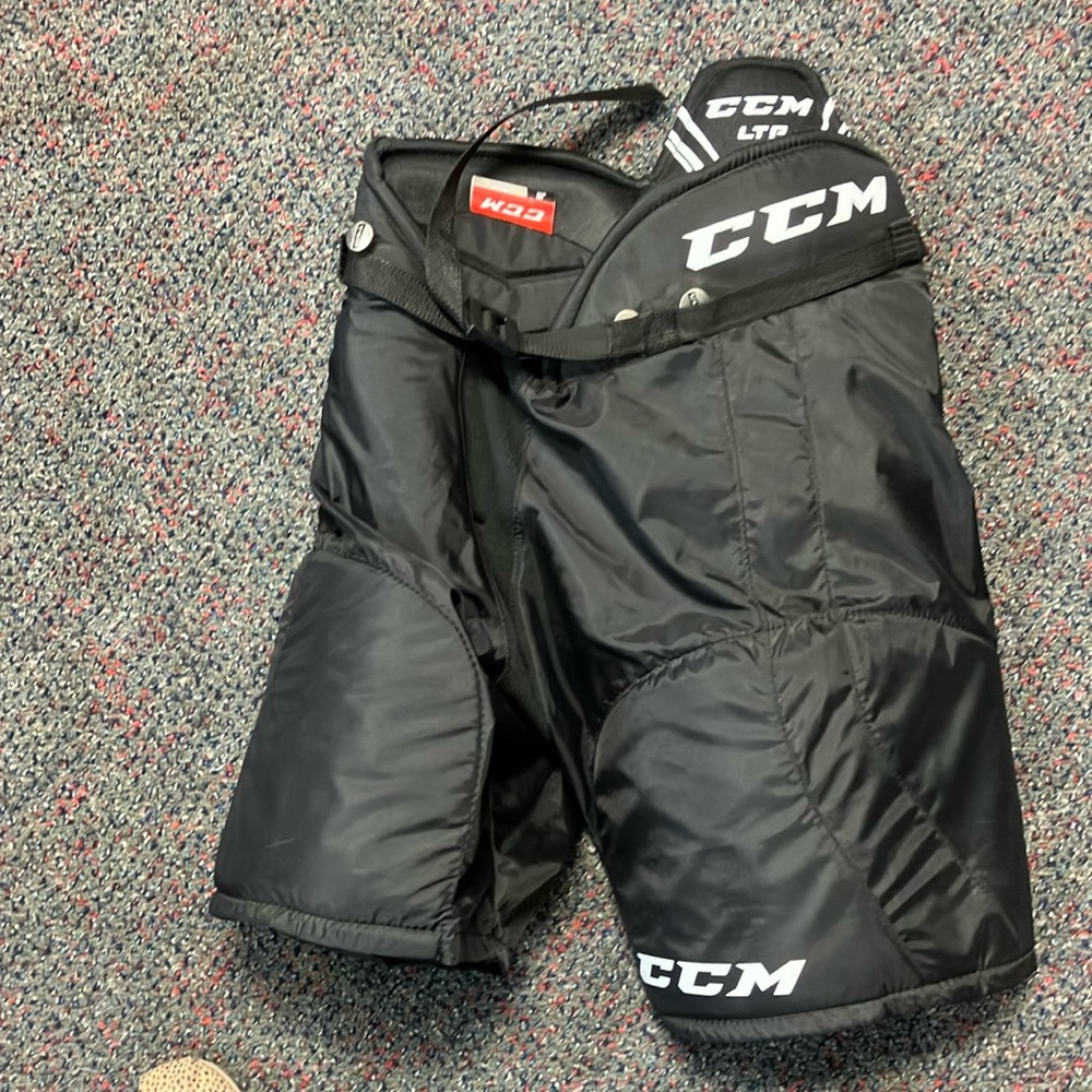 CCM ltp Jr. small hockey pants